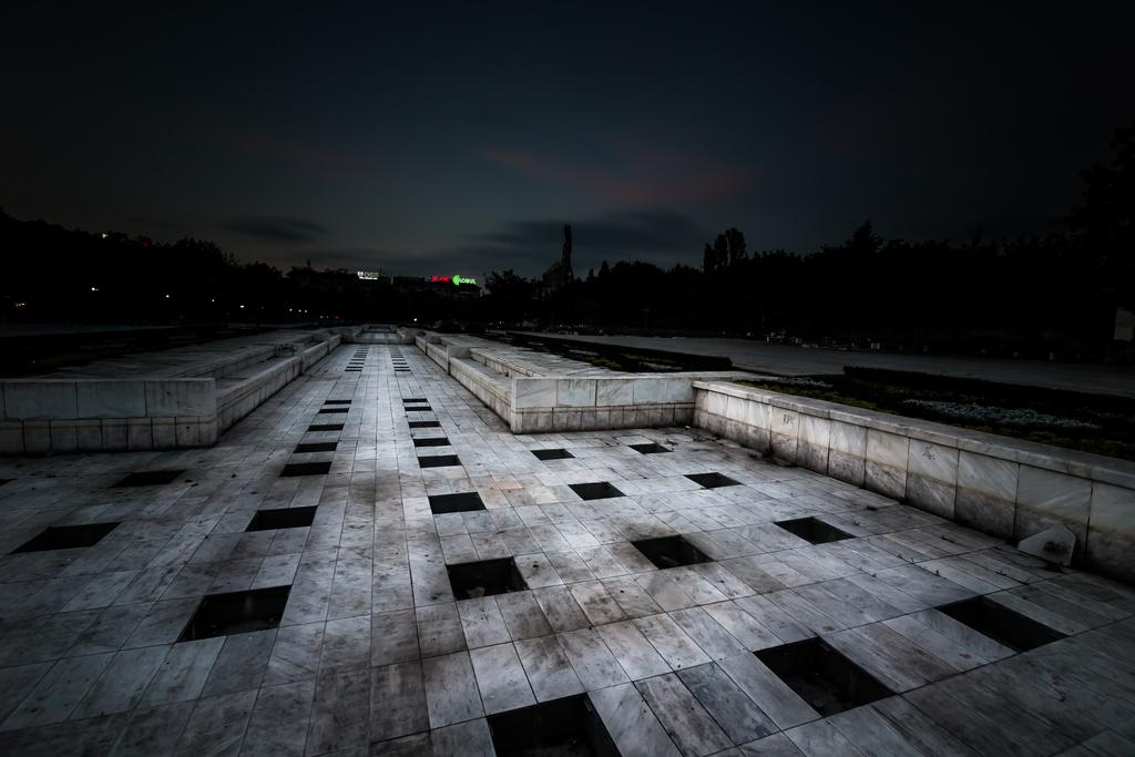 Long Exposure photograph The square In front of NDK deserted. by Sergey Vasilev on PhotoCodex